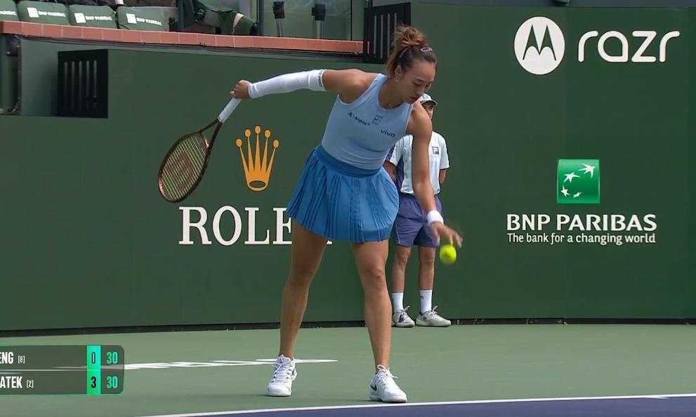 关于亚眠队球员赛后痛失制胜球，球迷心碎的信息