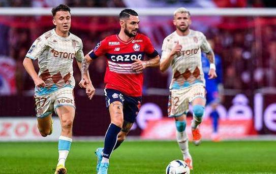 士气不减队散发强音，发疯足取升至赛场的简单介绍