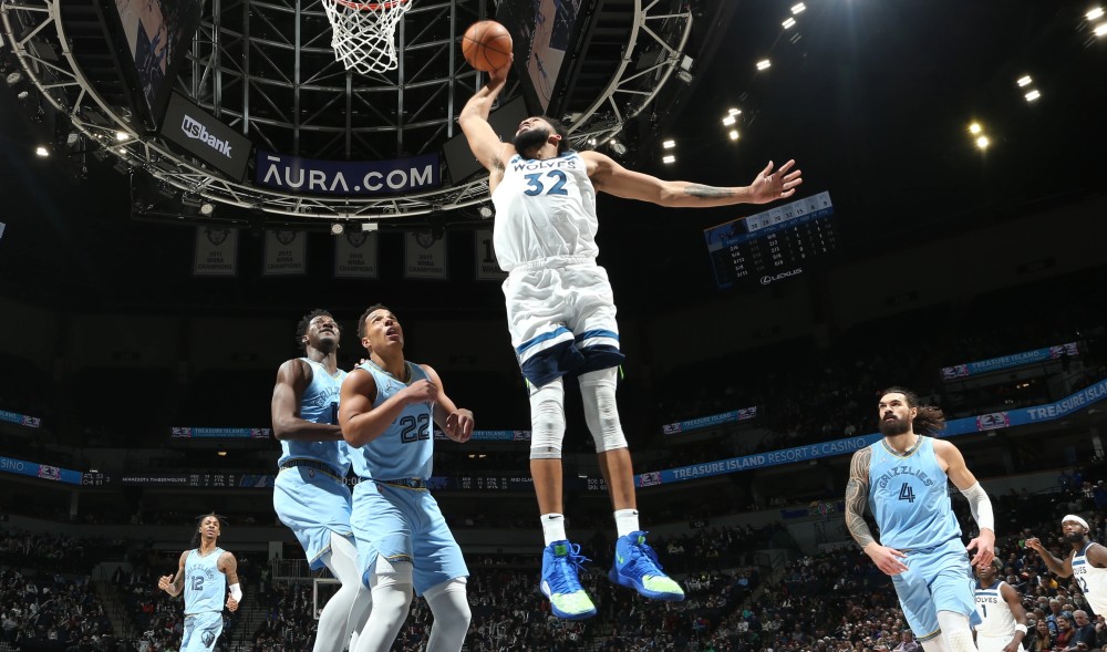 开云体育-鹈鹕队发挥发挥超水平！凭借压倒性优势击败狼队的简单介绍