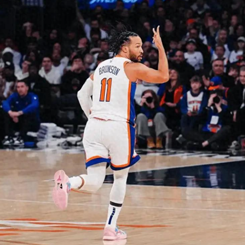 关于灰熊大胜鹈鹕，年轻后卫砍下职业生涯新高得分的信息