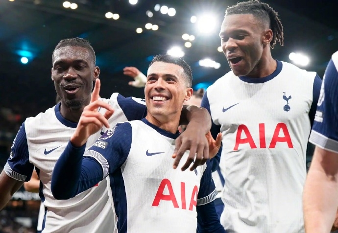 开云体育APP下载-汉静球队迎来赛季首场胜利，士气高涨备战下轮的简单介绍