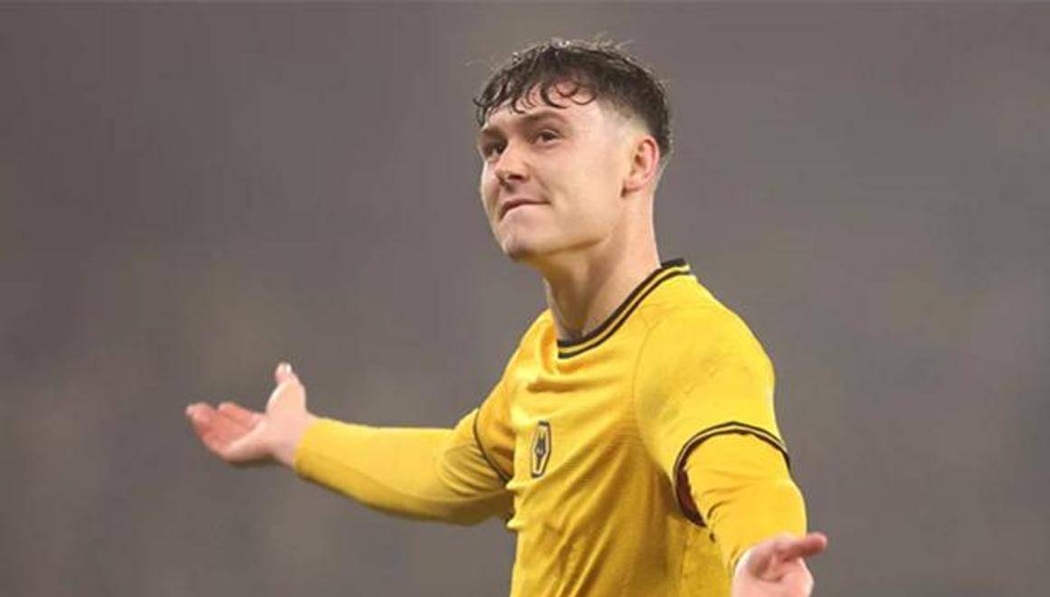 水晶宫主帅发怒斥责球员，要求反思态度