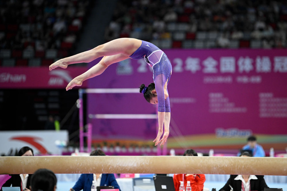 开云平台-韩国体操选手一举夺得平衡木冠军