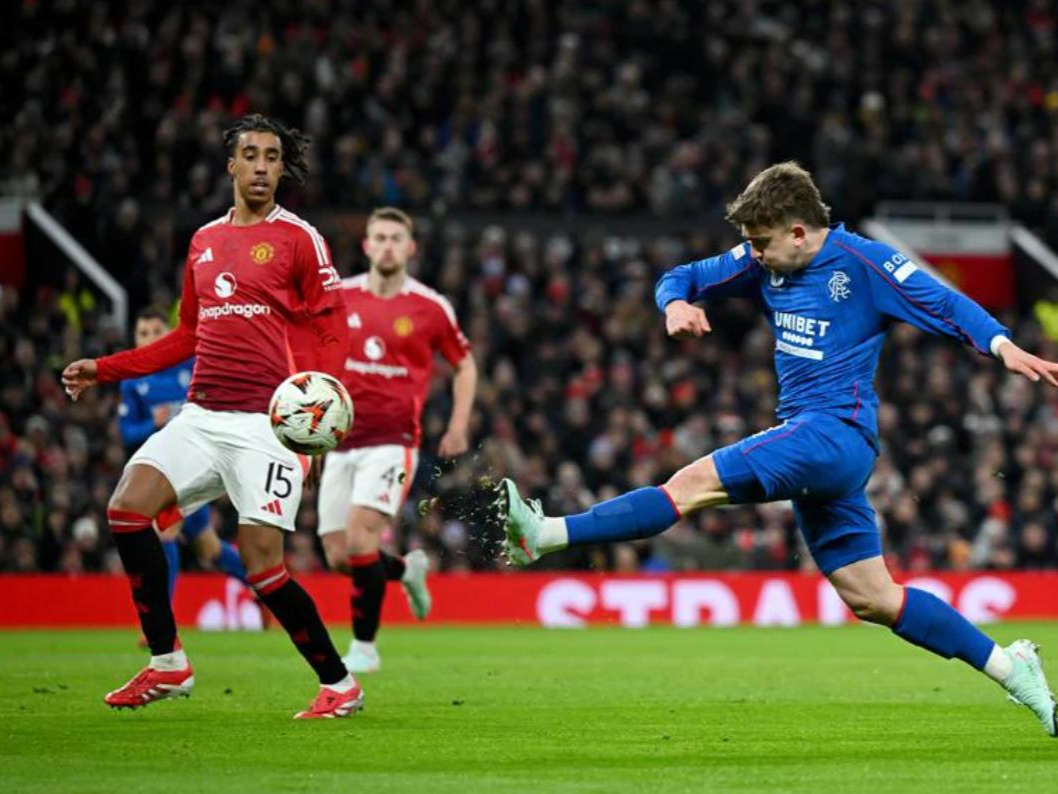 开云下载-曼联惨败告别，欧冠梦醒勇行