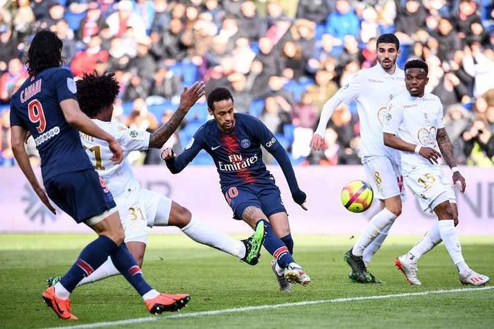 斯特拉斯堡客场战平，艰难保持不败的简单介绍