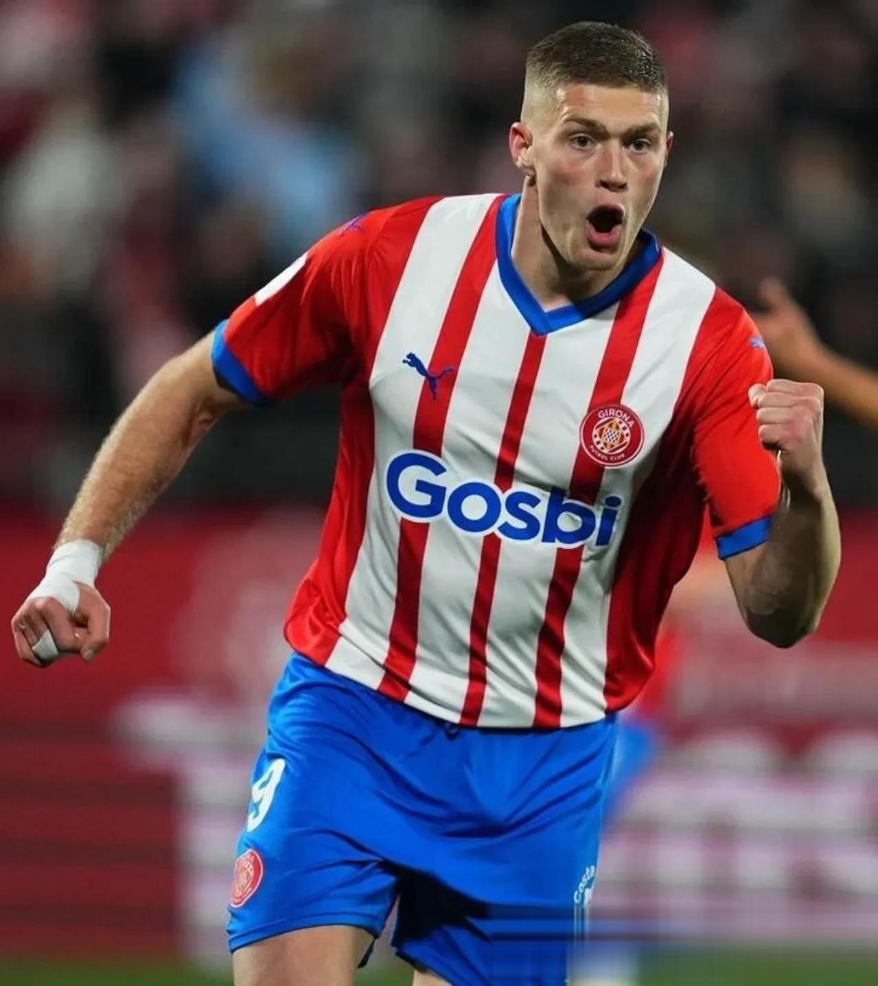 竞技激烈！罗马尼亚战胜乌克兰突围欧洲杯的简单介绍