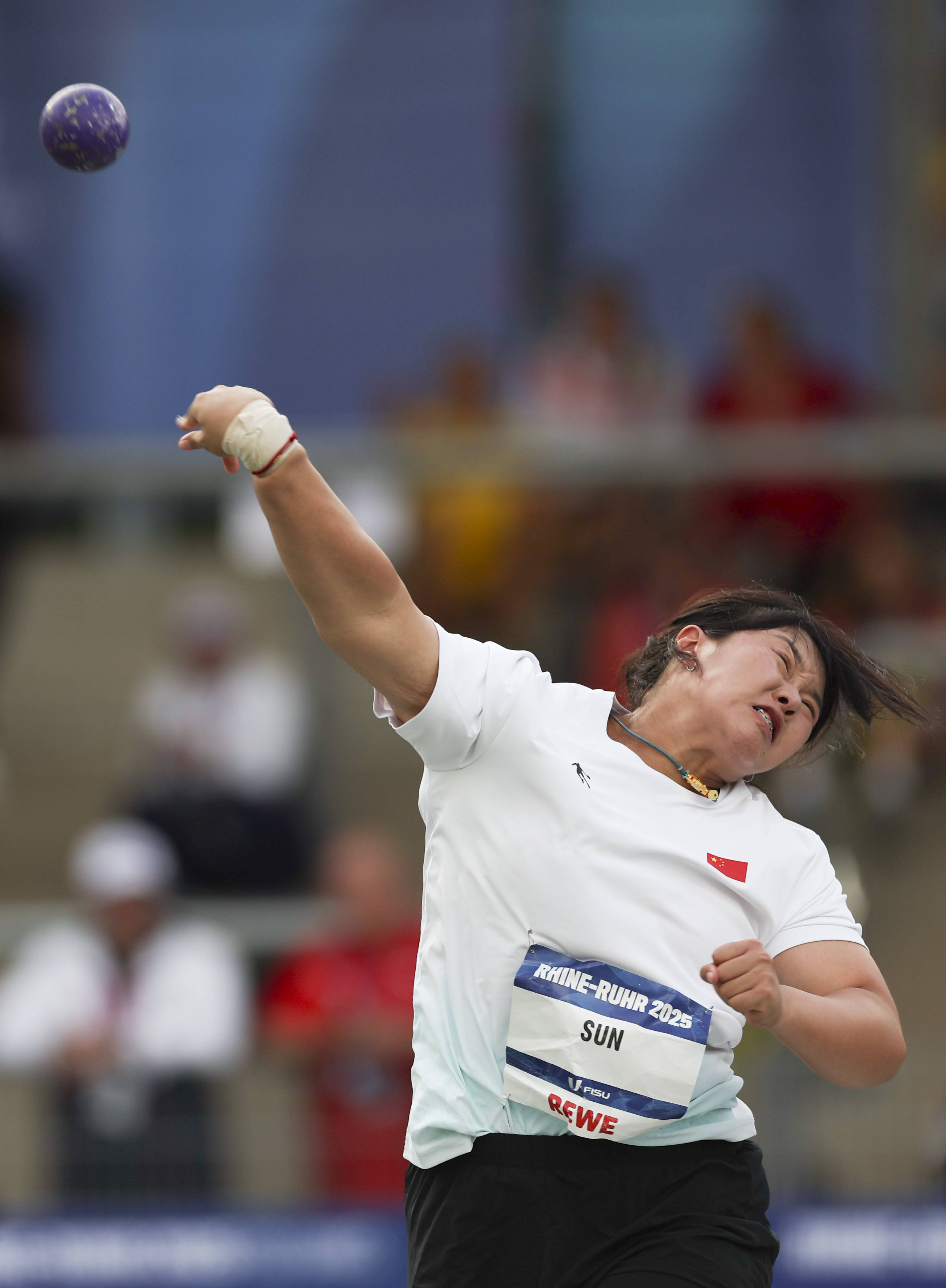 开云APP-南非选手强势夺冠，完美谢幕