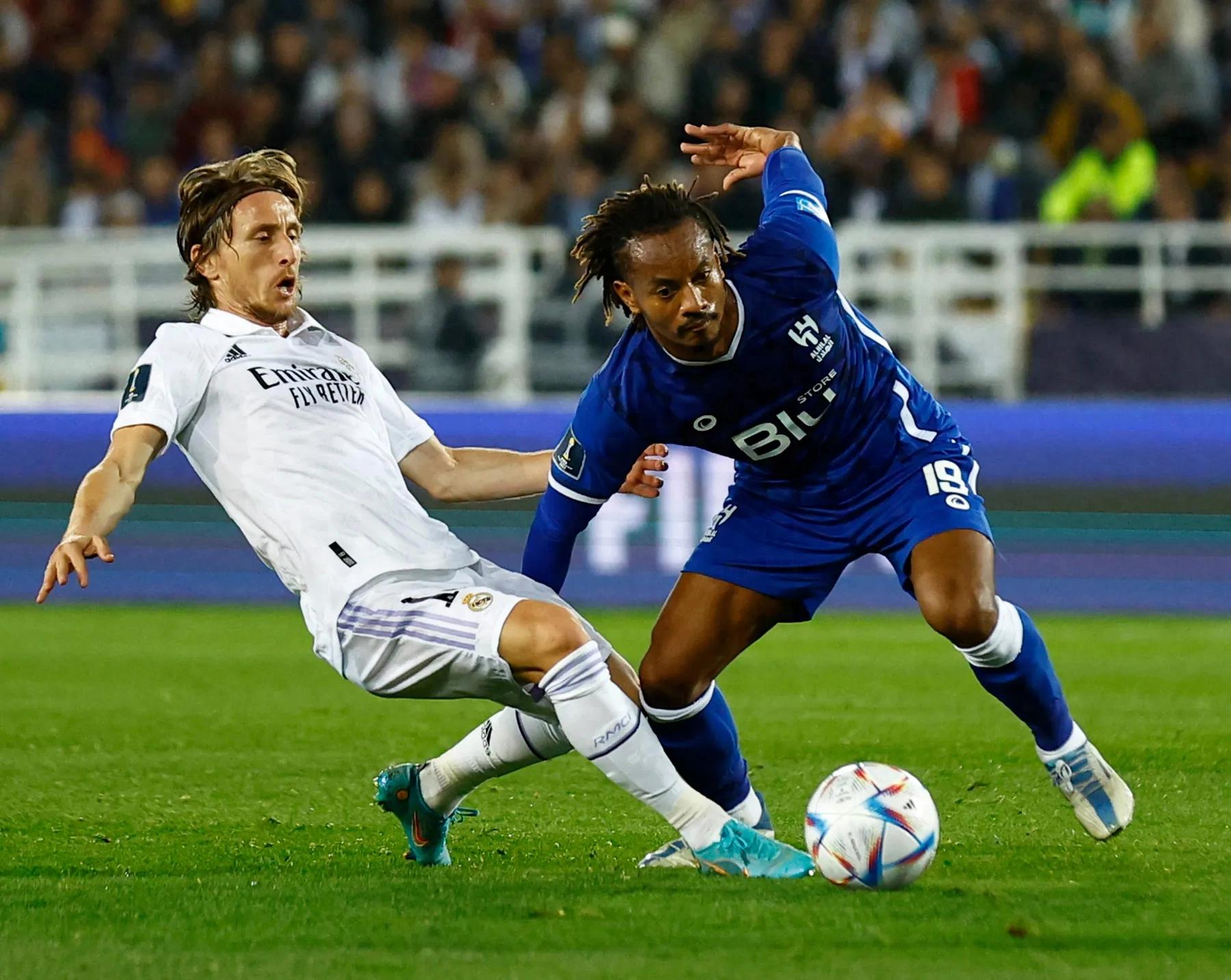 开云体育在线-激烈对决！皇马-战平瓦伦西亚取得平局的简单介绍