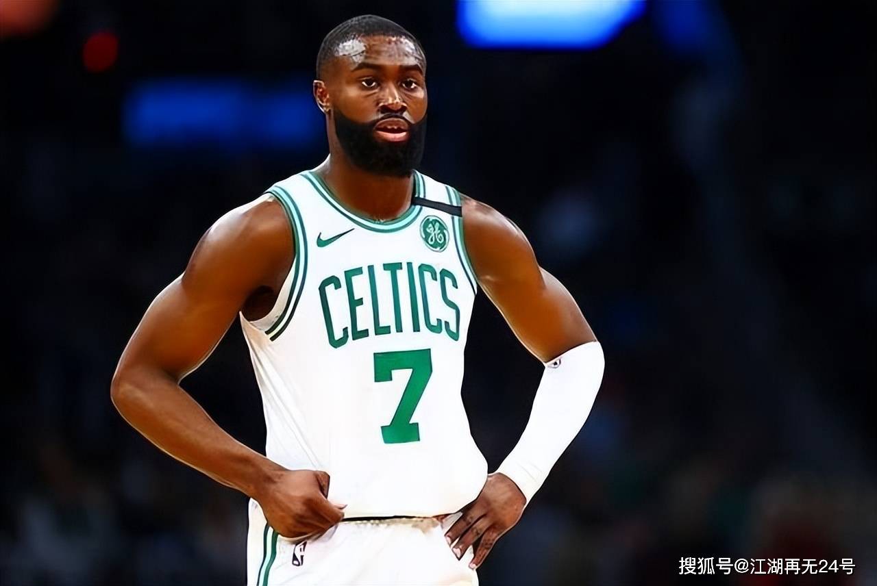 开云体育官网-热那亚后防表现不佳，急需解决漏洞问题