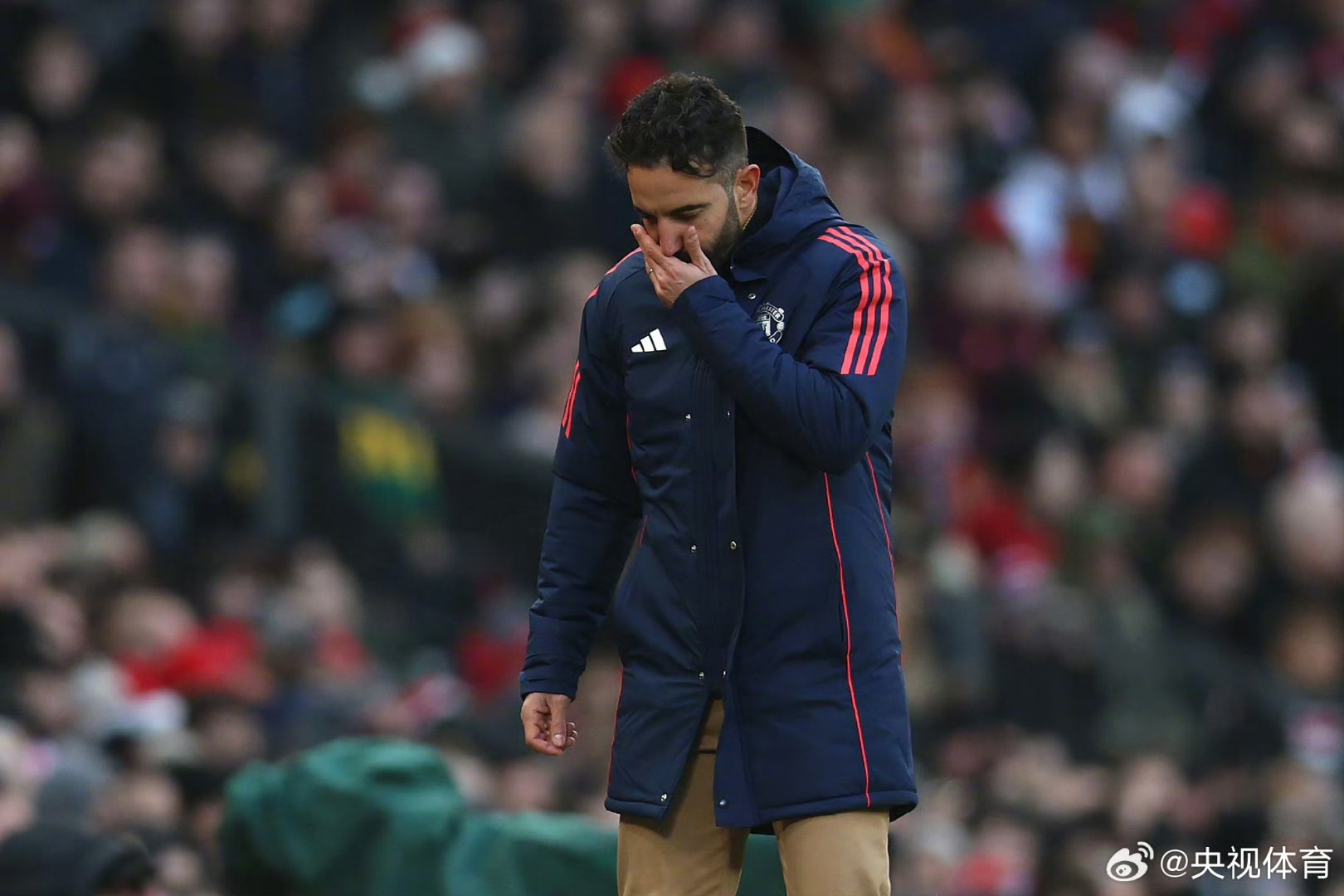 开云体育-曼联主场战平，出线形势不明朗