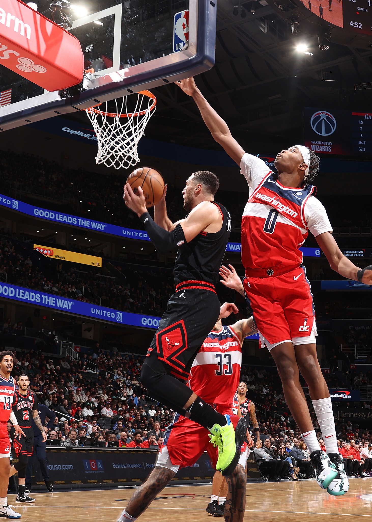 开云体育-关于公牛主场击败奇才，拉文连投命中，稳固领先局面的信息