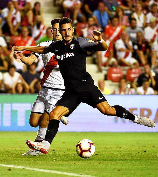 塞维利亚挑战狼堡，赢球在望的简单介绍