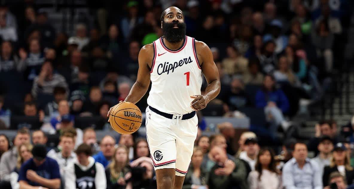 快船逆转篮网，斗志昂扬。的简单介绍