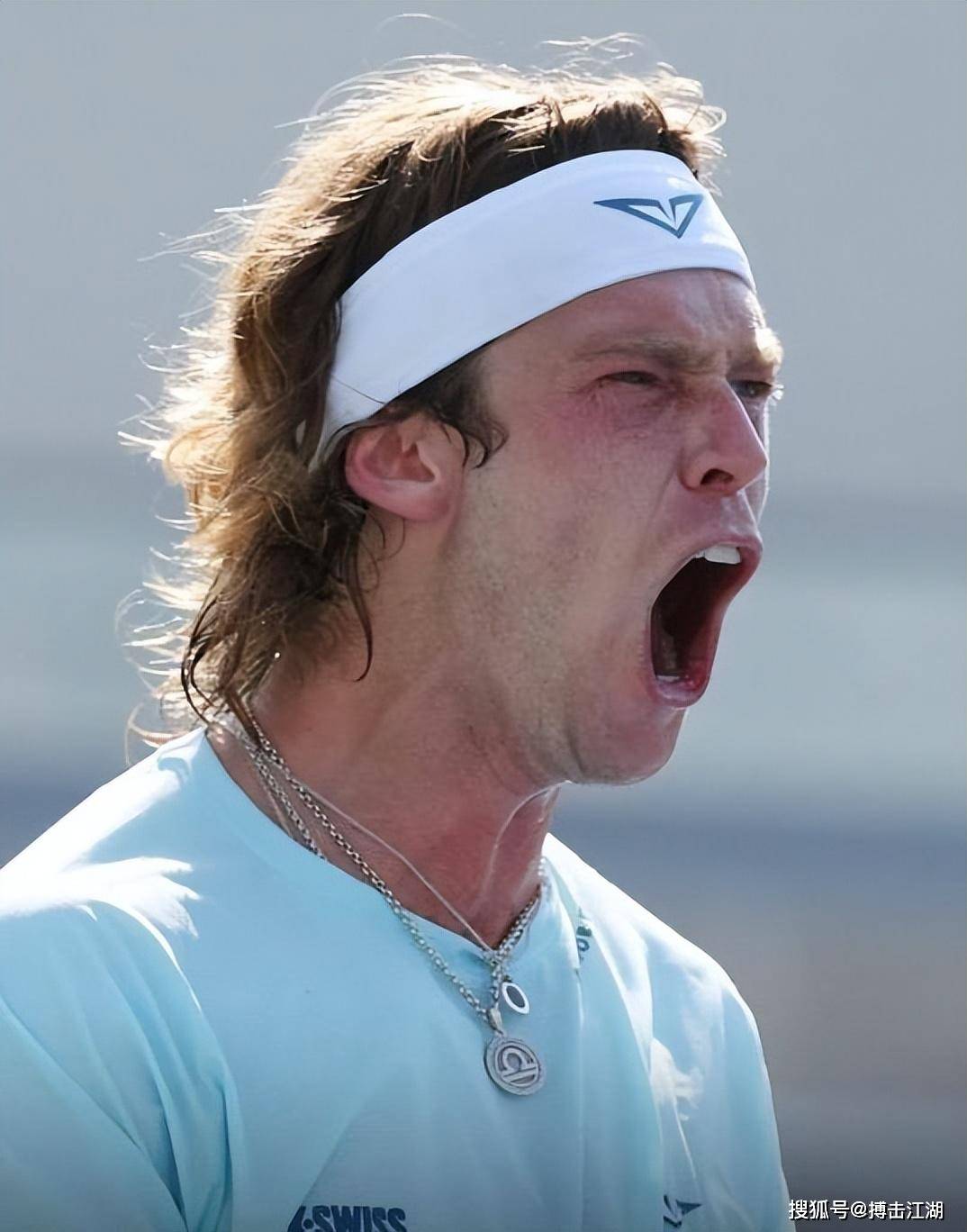 开云体育平台APP-美网险胜戴维斯杯，兹维列夫扛起全队