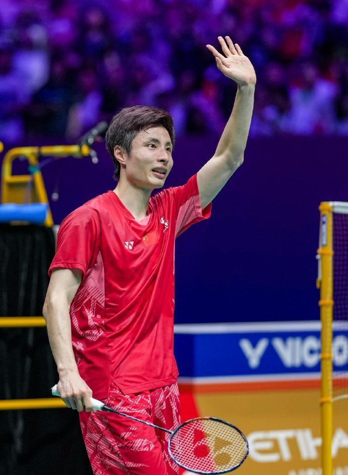 法国队轻取印尼队,石宇奇惊艳四座 法国队轻取印尼队,石宇奇惊艳四座