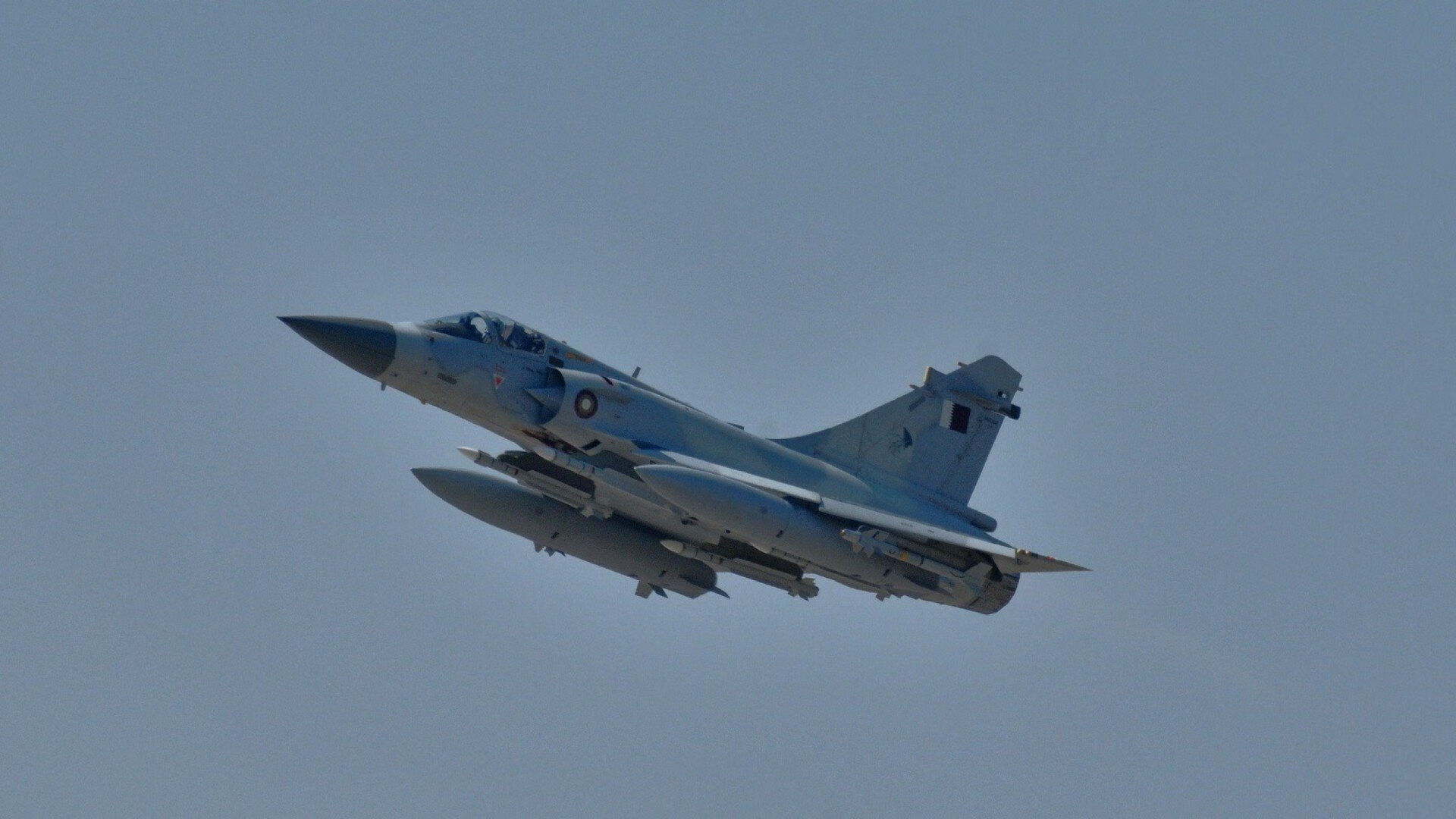 开云体育入口-速度、肌肉与意志的殿堂，当赛道烽烟与球场雷鸣交织