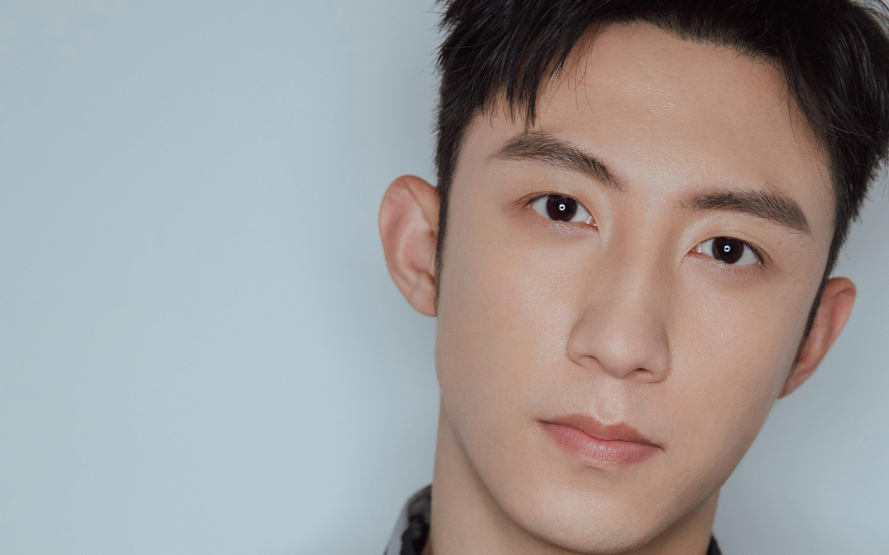 库里逆天三分杀死比赛！奇才攻防两端完全压制马刺