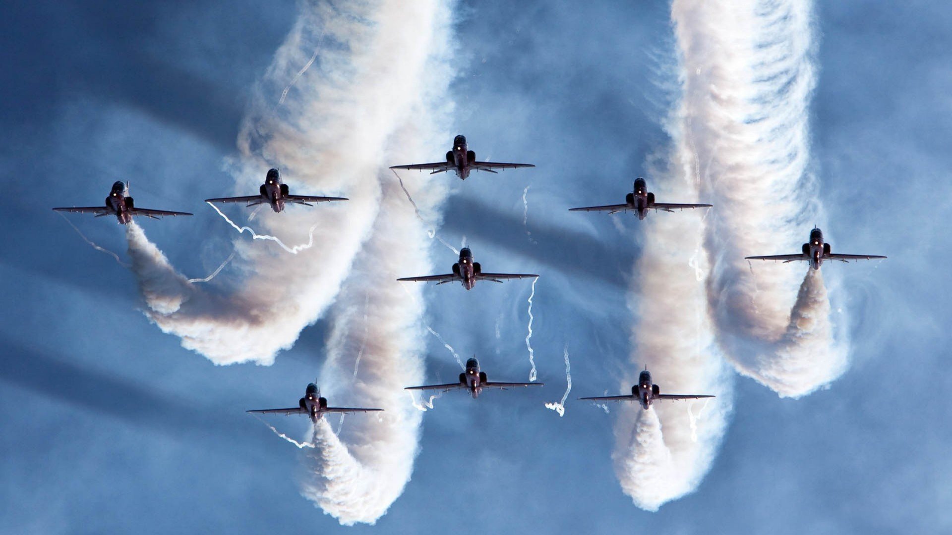 黄蜂压哨一击惊四座,东契奇关键回合定乾坤,绝杀时刻的冰与火