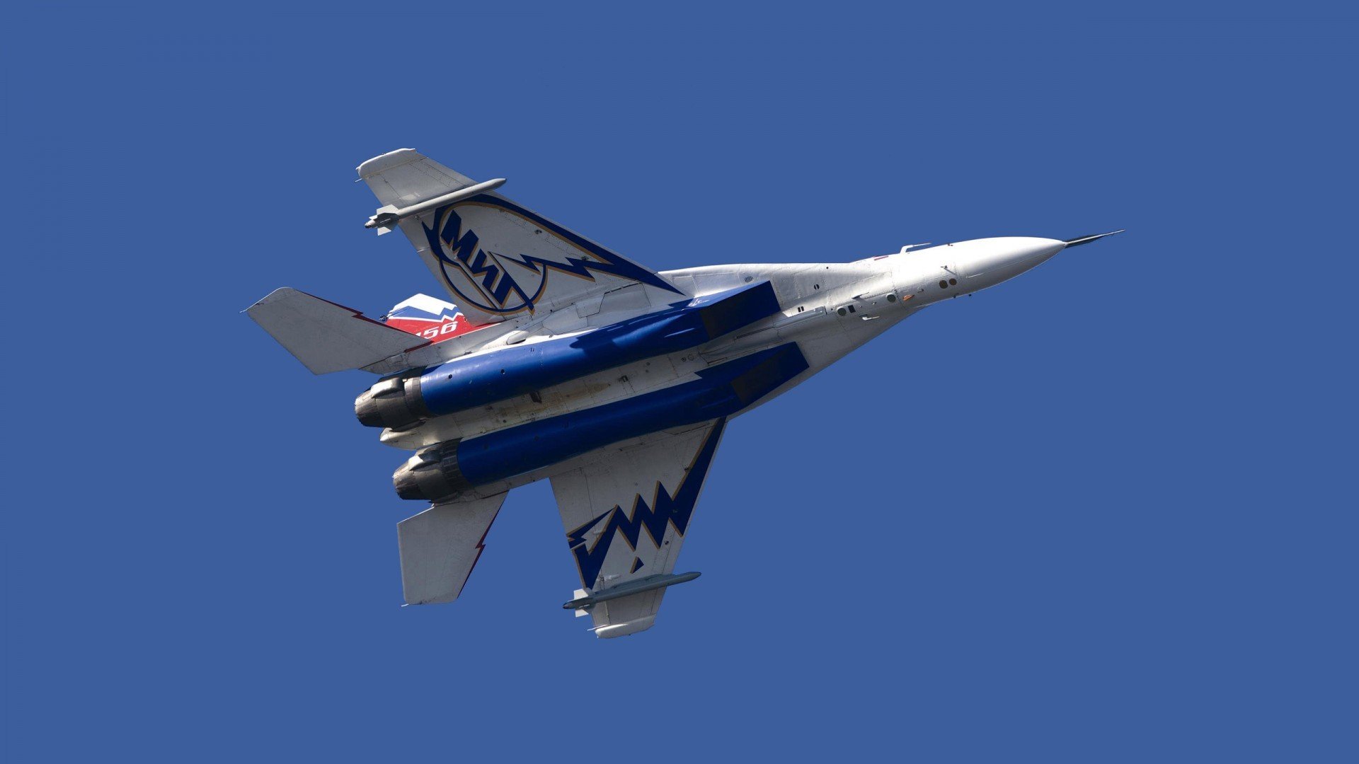 被撕碎的铁幕,当爱德华兹的雷霆击穿快船防线