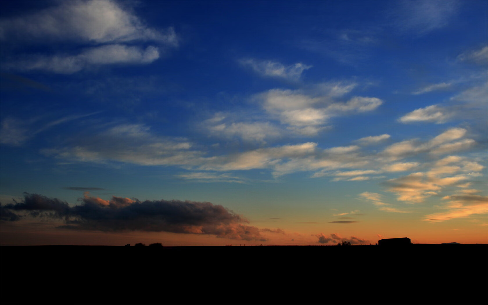 开云体育官方网站-爱德华兹接管风城，当存在感成为最锋利的武器