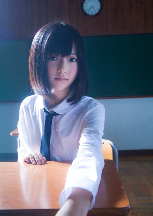 德甲争冠焦点战与洪都拉斯压制威尔士的战术共鸣,足球世界的竞争与启示